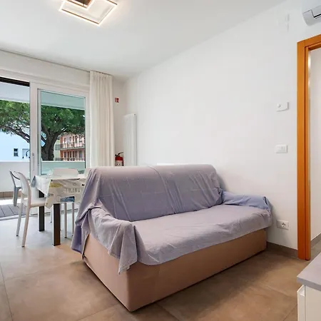 Papaya A104 Τζεσόλο Λίντο